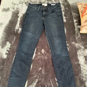 Navy Blue Frame Denim Skinny de Jeanne - Size 27